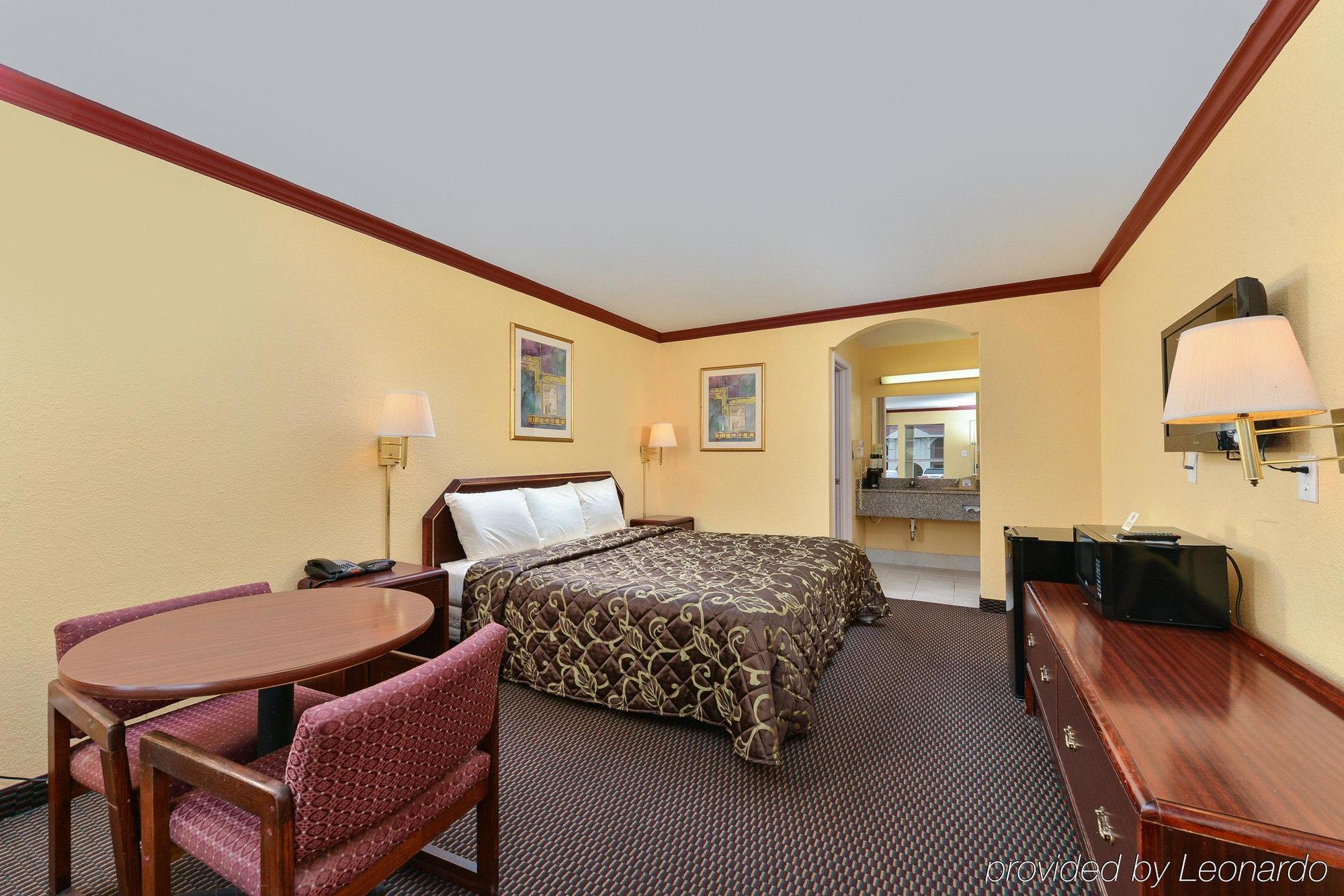 Americas Best Value Inn Conroe Exterior foto